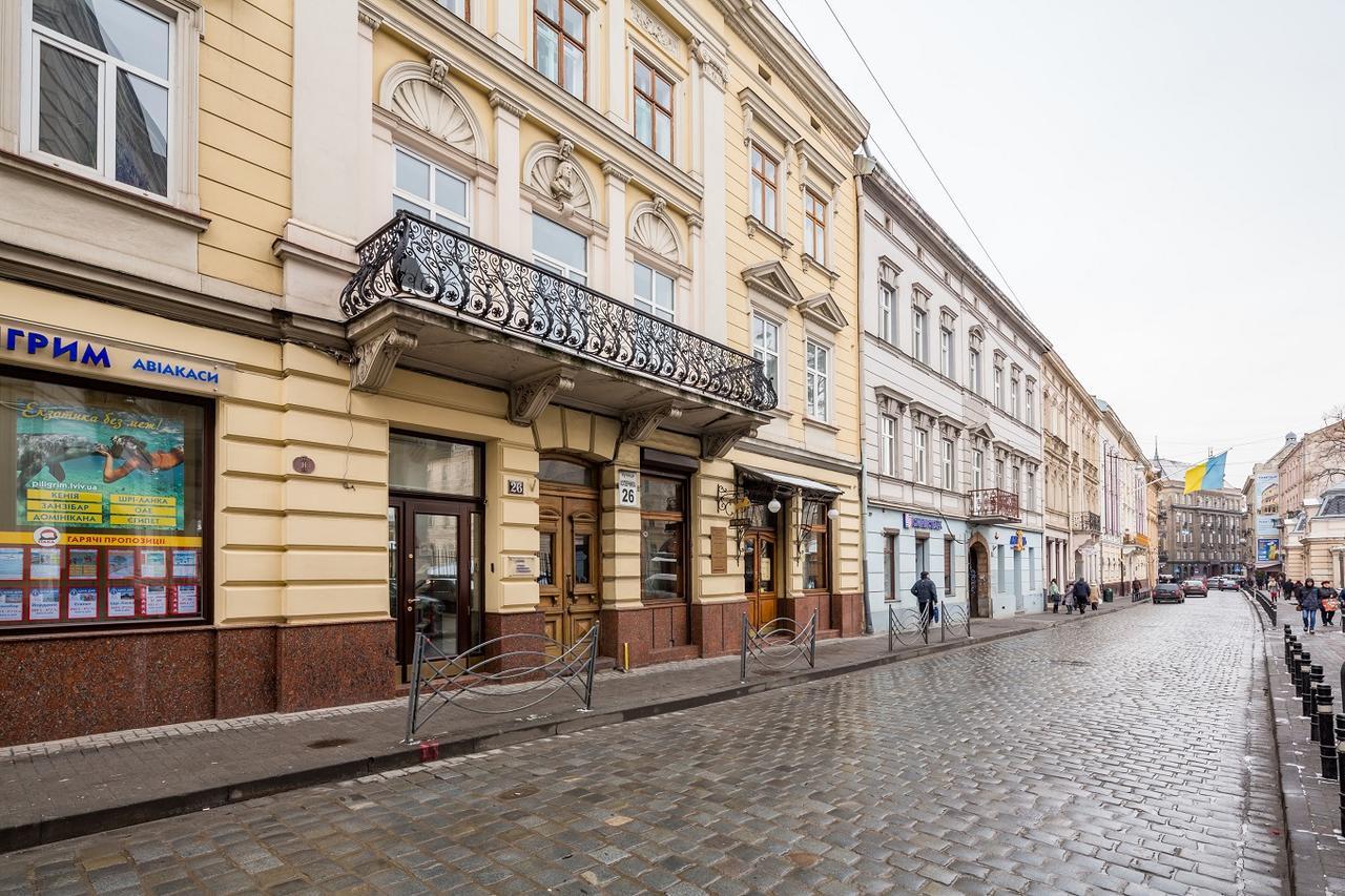Квартира В Центрі Подобово На Вулиці Коперника 26 Біля Палацу Мистецтв Lviv Exteriör bild