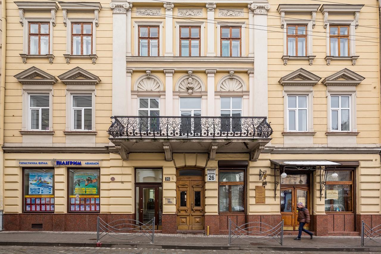 Квартира В Центрі Подобово На Вулиці Коперника 26 Біля Палацу Мистецтв Lviv Exteriör bild